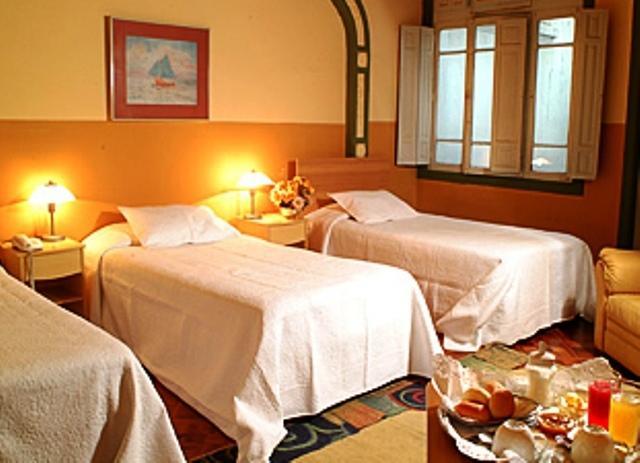 Hotel Londres 35 圣地亚哥 客房 照片